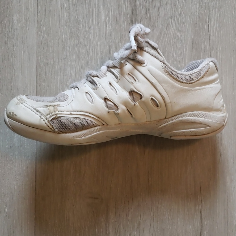 Nfinity Defiance Cheer Shoe - Picture 7 of 7